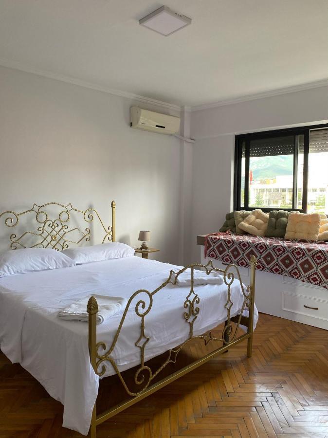 Entire Serviced Apartment With A Beautiful View Τίρανα Εξωτερικό φωτογραφία